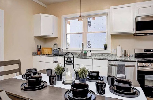 Fountain Square House | Spacious and Fun 5BR w/Pool Table and more!