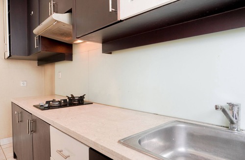 Kelapa Gading Barat Apartment | Spacious And Good 3Br At 18Th Floor French Walk (Moi) Apartment