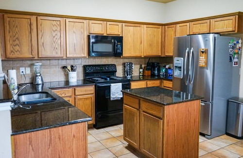 Timberwood Park House | Spacious and Great Sunset View at Stone Oak area