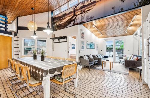 Øer Strand House | Spacious And Inviting Pool House With Spa, Sauna, Rooftop Terrace And Room For The Whole Family Just 300 Metres From The Water And Close To