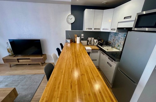 Poitiers Apartment | Spacious and luminous flat - private parking