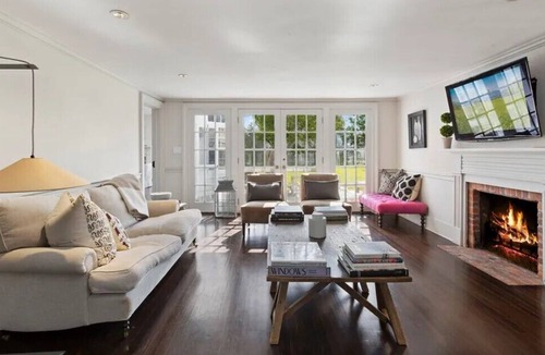 East Hampton North Villa | Spacious and Luxurious Home - Pool - Hot Tub