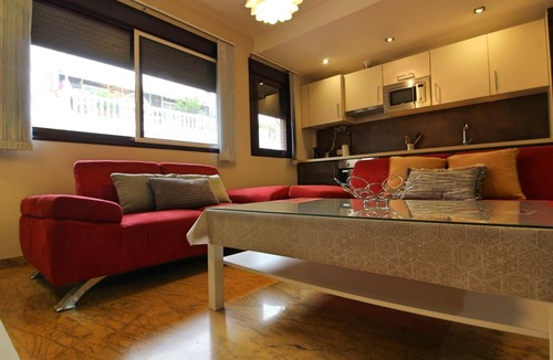 Valdeolleros Apartment | Spacious and modern apartment Lorenzo Ferreira
