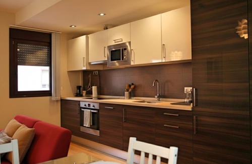 Valdeolleros Apartment | Spacious and modern apartment Lorenzo Ferreira