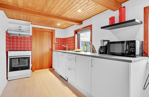 Spøttrup House | Spacious and modern cottage with large natural plot.