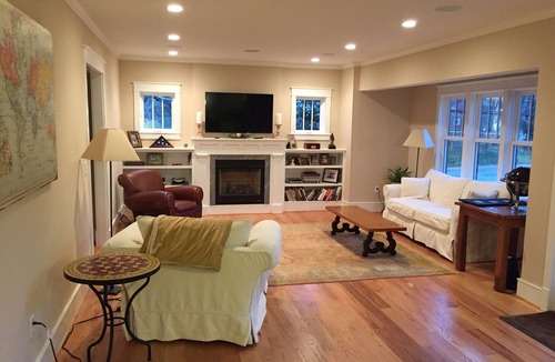 Donaldson Run House | Spacious and modern home minutes from DC