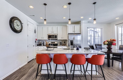 Henderson House | Spacious and Modern Home near DIA