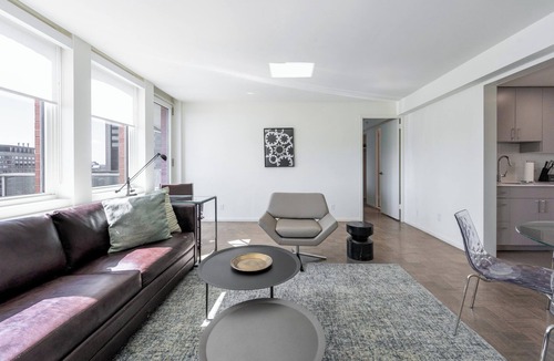 Prudential - St. Botolph Apartment | Spacious and Modern One Bedroom, Back Bay