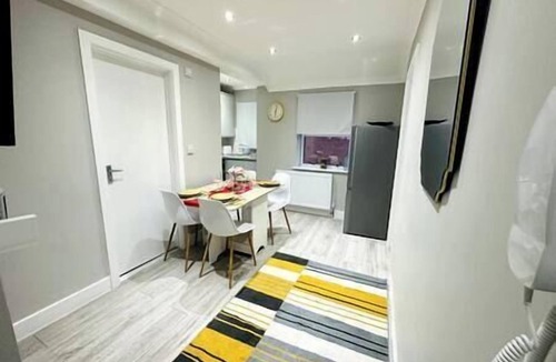Northolt Mandeville Apartment | Spacious and newly built,perfect for your getaway!
