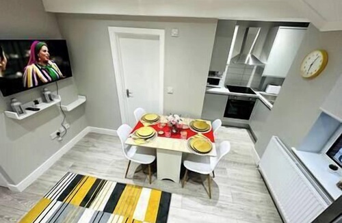 Northolt Mandeville Apartment | Spacious and newly built,perfect for your getaway!