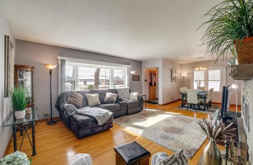 Lansing House | Spacious and Peaceful Suburban Home in Lansing!