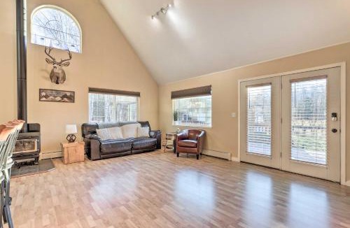 Lazy Mountain House | Spacious and Private Home with Lazy Mountain View