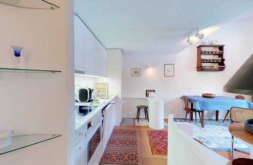 Sils-Maria Apartment | Spacious and quiet 2-room apartment on two floors, 45m2, facing north.