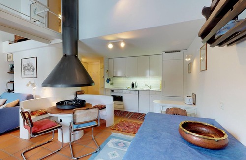 Sils-Maria Apartment | Spacious and quiet 2-room apartment on two floors, 45m2, facing north.