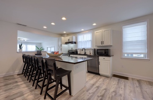 Ephrata House | Spacious and Quiet 4BD Oasis - Private Yard