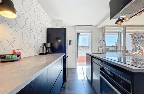 Bagnolet Apartment | Spacious and quiet apartment near Paris