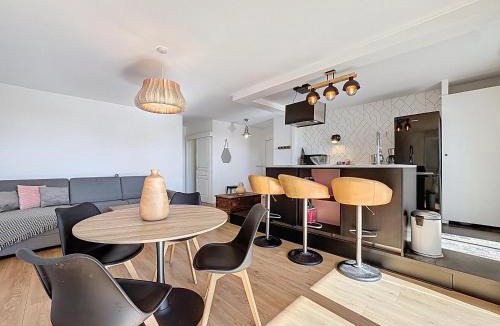 Bagnolet Apartment | Spacious and quiet apartment near Paris