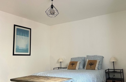 Roquemaure Apartment | Spacious and quiet first floor *clim