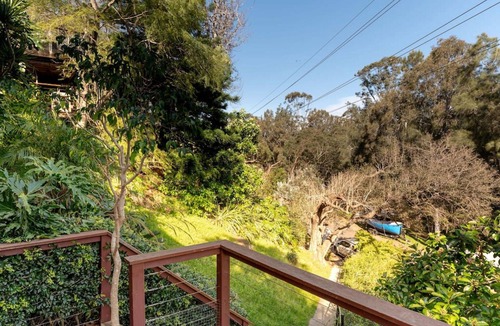 North Narrabeen Apartment | Spacious and Stylish Studio in Narrabeen