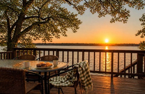 Fox Lake House | SPACIOUS and Stylish Lakefront Retreat, STUNNING Views, Firepit!
