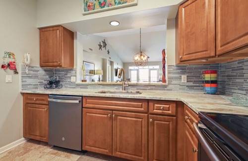 St. Augustine Beach Condo | Spacious and up to date - Flexible dates and prices!