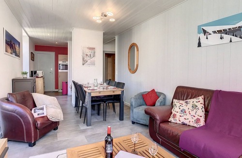 Chamonix City Centre Apartment | Spacious apartment in Chamonix, 8 pers, elevator