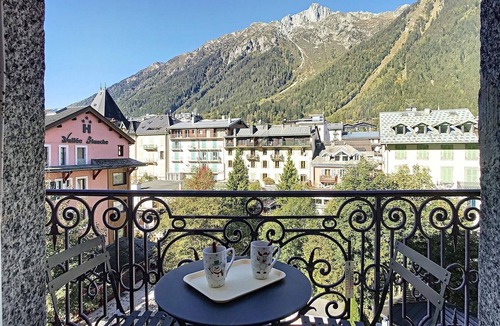 Chamonix City Centre Apartment | Spacious apartment in Chamonix, 8 pers, elevator
