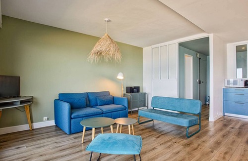 Le Home Apartment | Spacious apartment, sea view - 8 guests