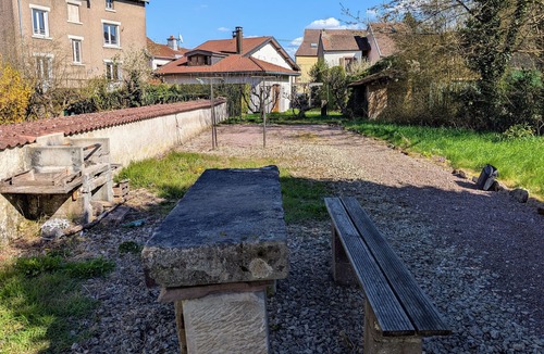 Luxeuil-les-Bains Apartment | Spacious apartment in city centre