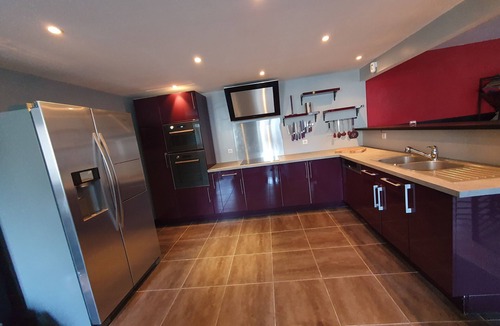 Salins-les-Bains Apartment | Spacious apartment