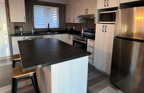 Riviere Du Loup Apartment | Spacious Apartment Close to the Hospital