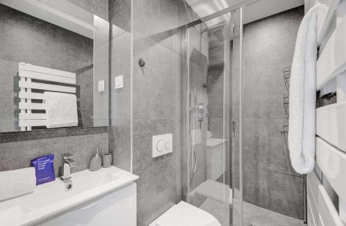 Charenton-le-Pont Apartment | Spacious Apartment- 3BR-6P - Charenton