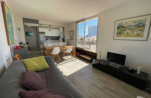 Le Couchant Apartment | Spacious apartment sea view - 8 guests