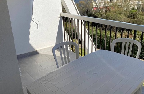 Le Couchant Apartment | Spacious apartment with pool - 6 guests