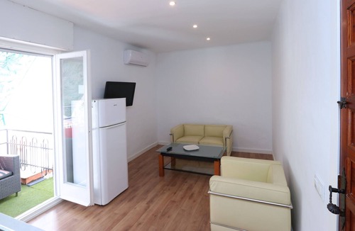 Arenys de Mar Apartment | Spacious Apartment for 2 with Balcony
