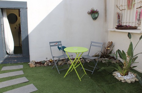 Peyriac-de-Mer Apartment | Spacious apartment with Jacuzzi, garden, Canal Plus and Netflix