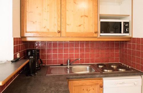 Val Cenis Apartment | Spacious apartment for 6, south balcony, parking