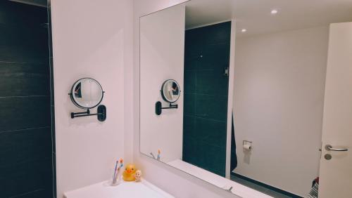 Sydhavnen Apartment | Spacious apartment 120 metres from Metro