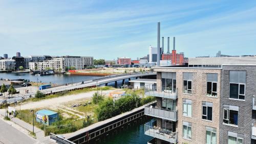 Sydhavnen Apartment | Spacious apartment 120 metres from Metro