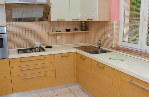 Cikovici Apartment | Spacious Apartment Adriana with the sea and mountain view