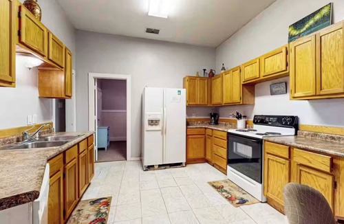 Ingleside Apartment | Spacious Apartment Complex in Ingleside – Sleeps 19!