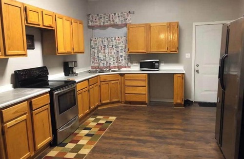 Ingleside Apartment | Spacious Apartment Complex in Ingleside – Sleeps 19!