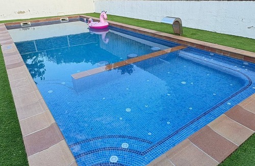 La Canyera Apartment | Spacious apartment, jacuzzi-pool ideal for families