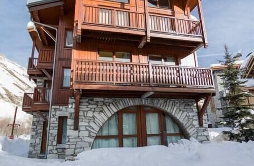 Val-d'Isere Apartment | Spacious apartment 50 m from ski slopes