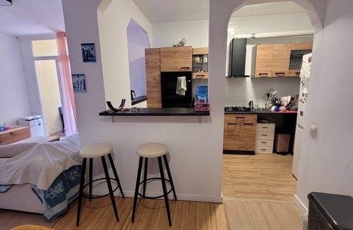 La Sagrera Apartment | Spacious Apartment in Barcelona available for the summer!