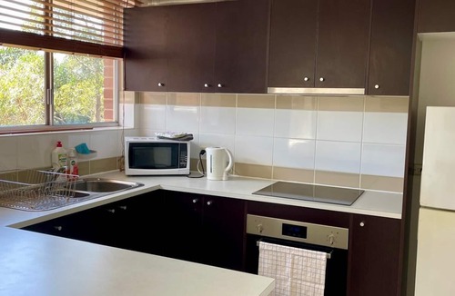 Ryde Apartment | Spacious apartment in convenient location