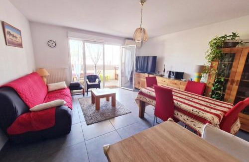 Juvignac Apartment | Spacious apartment in Juvignac