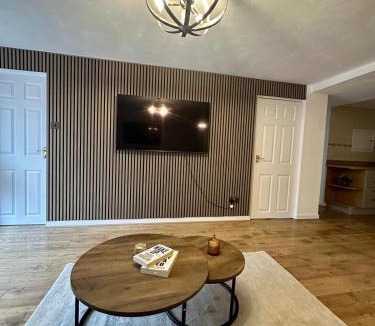 Bristol Apartment | Spacious apartment in Leigh woods