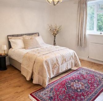 Bristol Apartment | Spacious apartment in Leigh woods