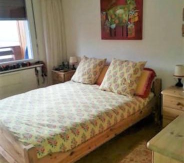 Noes Apartment | Spacious Apartment in Lens with Mountain View